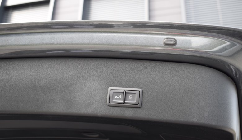 Audi RS6 4.0 TFSi Avant/KeyLess/Soft Close/360 kamera