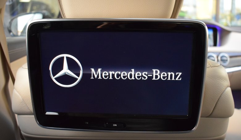 Mercedes-Benz S 350d 4Matic /Keyless/ Burmester/ Klimatizovaná sedadla/ Distronic