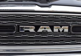 Dodge RAM 1500 LIMITED-006