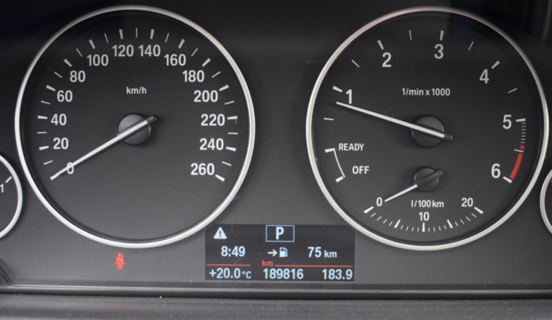 BMW Řada 3 318d Kombi Navigace/ Automat/ 110 kW