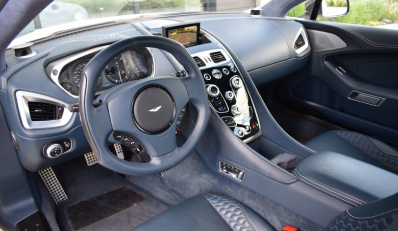 Aston Martin Vanquish W12 6.0 Carbon Paket