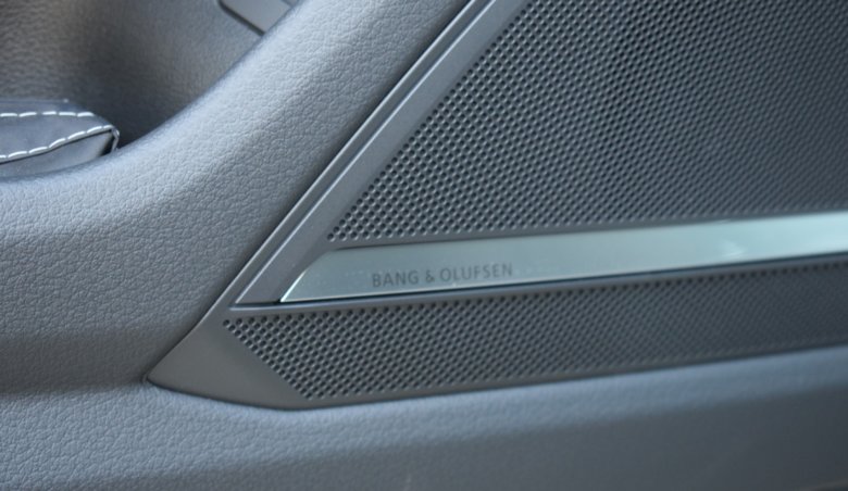 AUDI A6 50 TDI Quattro šedá/ kamera/ Keyless/ sedan