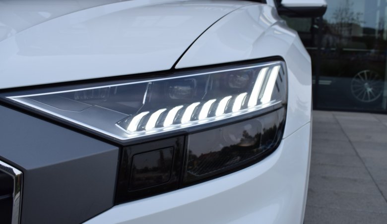 Audi Q8/S-Line/Keyless/Matrix