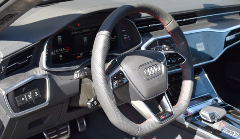 Audi RS6 new model/ Bang & Olufsen 3D/ Alcantara strop/ KeyLessGo