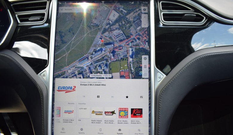 Tesla X P75d/ 6míst/ Supercharge zdarma