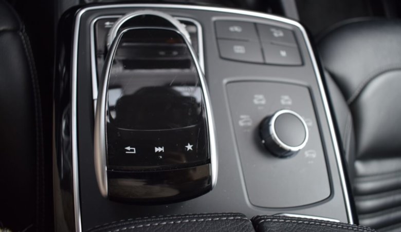 Mercedes – Benz GLS 350d/Keyless/AMG/Panorama/tažné