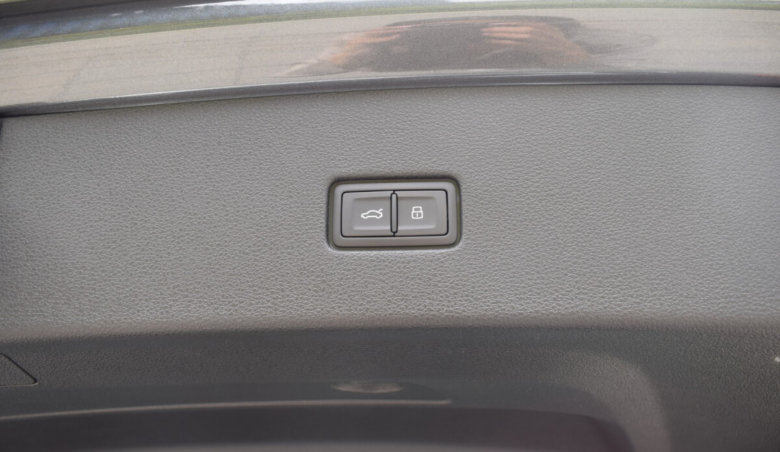 Audi Q8 5.0tdi/Keyless/Head-Up/Softclose