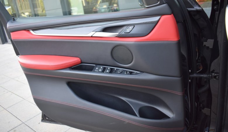 BMW X5M X-drive/Keyless/Odvětrávané sedačky/karbon