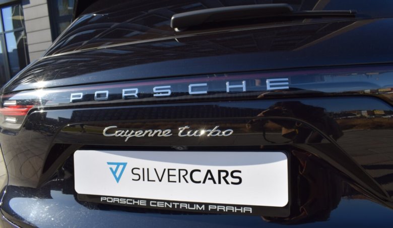 Porsche Cayenne Turbo/404kW/tažné/Burmester/Panorama