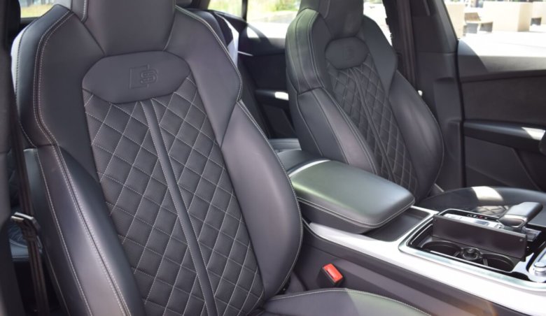 Audi Q8 50tdi/S-Line/Matrix/Masáže/Tažné