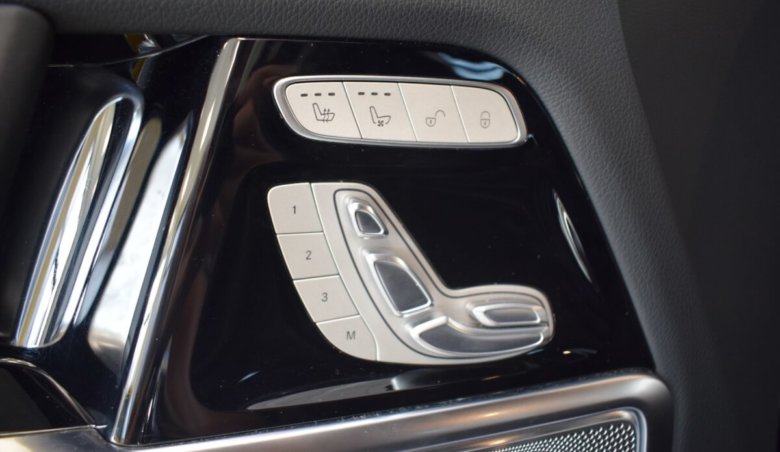 Mercedes Benz G500 AMG/Masáže/Alcantara strop/Větraná sedadla