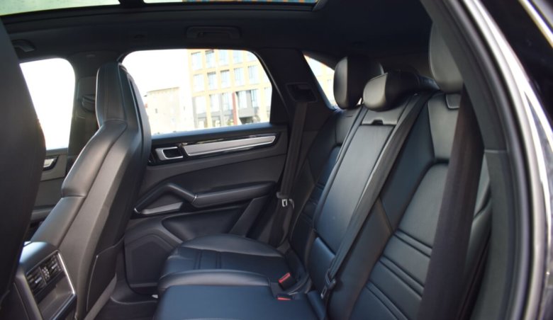Porsche Cayenne/KeyLess/Větraná sedadla/Panorama/