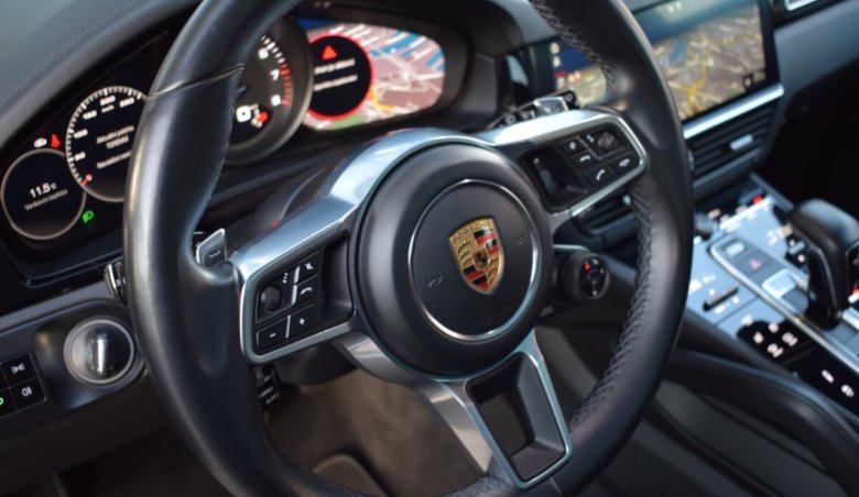 Porsche Cayenne/KeyLess/Větraná sedadla/Panorama/