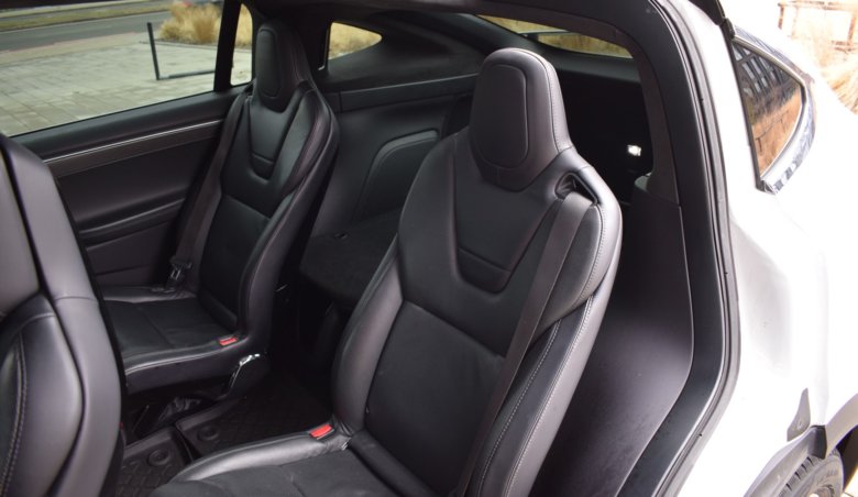 Tesla X 90D 6míst/Nabíjení zdarma/Větraná sedadla/Vyhřívaný volant/Tažné