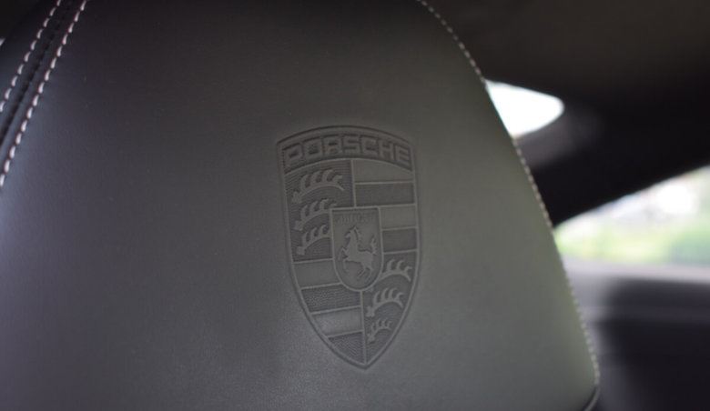Porsche 911 GT3 992 touring/Carbonova sedadla/Alcantara strop/Lift přední náprava