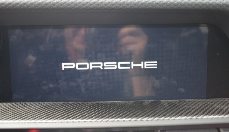 Porsche 911 GT3 992 touring/Carbonova sedadla/Alcantara strop/Lift přední náprava