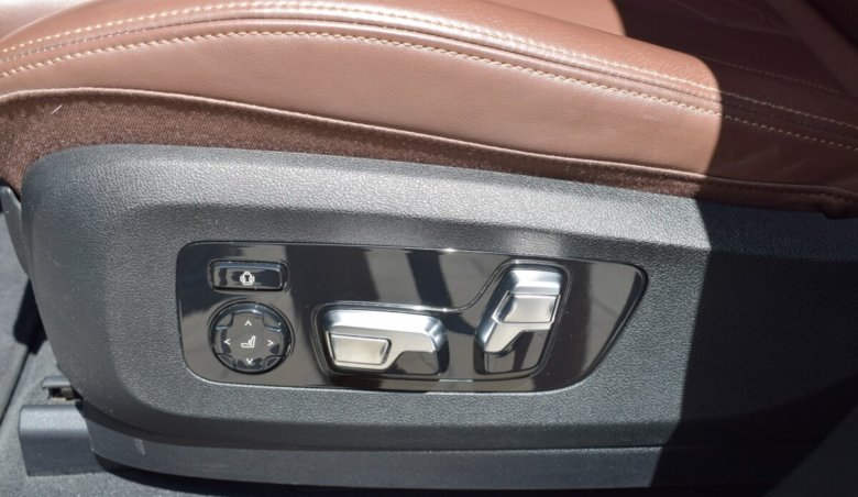 BMW X5 xD 40i/INDIVIDUAL/KeyLess/Vzduchový podvozek/360kam