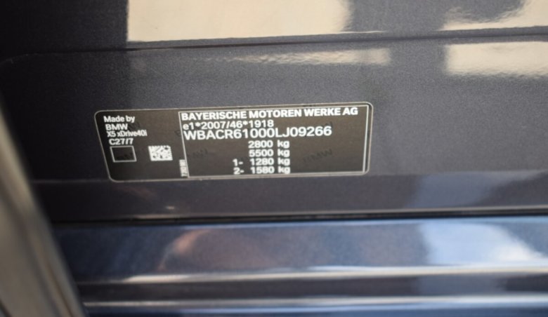 BMW X5 xD 40i/INDIVIDUAL/KeyLess/Vzduchový podvozek/360kam