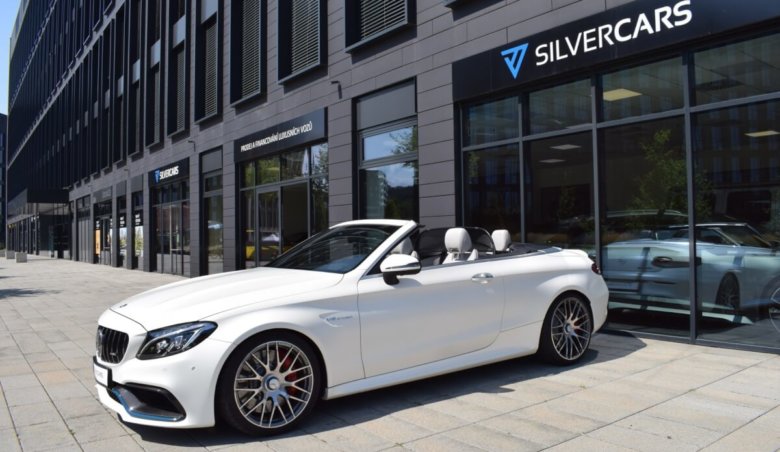 Mercedes Benz C63S AMG/Cabrio/Ocean Blue Edition/Akrapovič 605 PS/1 of 150