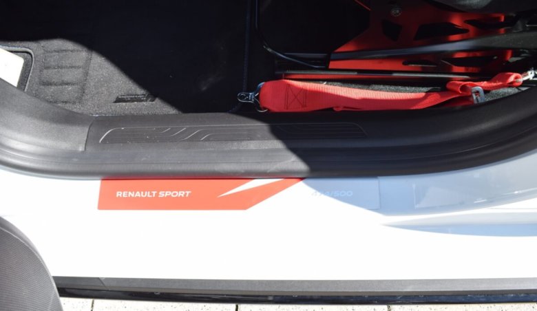 Renault Trophy RS/BREMBO/KeyLess/Akrapovič