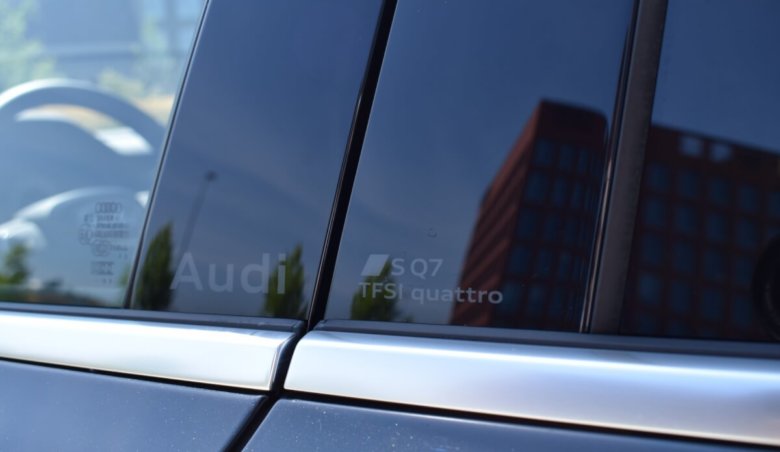 Audi SQ7/KeyLess/SoftClose/Masáže/Tažné/Vzduch/Dvojitá okna