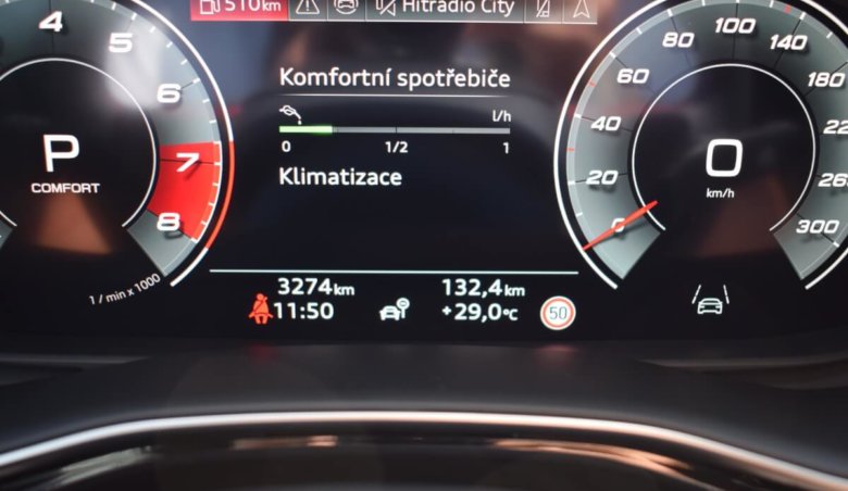 Audi SQ7/KeyLess/SoftClose/Masáže/Tažné/Vzduch/Dvojitá okna