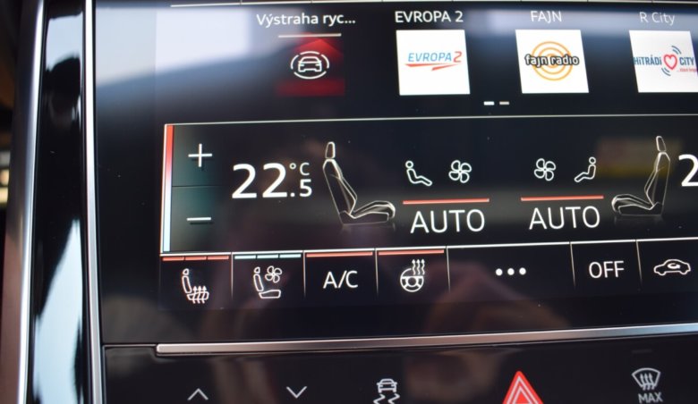 Audi SQ7/KeyLess/SoftClose/Masáže/Tažné/Vzduch/Dvojitá okna