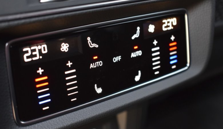 Audi SQ7/KeyLess/SoftClose/Masáže/Tažné/Vzduch/Dvojitá okna