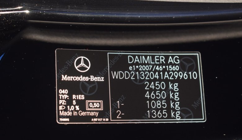 Mercedes Benz E220d Kombi/AMG/Head-up