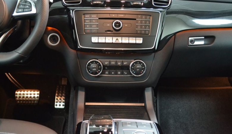 Mercedes-Benz GLS 350d/ KeyLessGo/AMG/Airmatic/ 360/ Tažné/ Nezávisslé topení