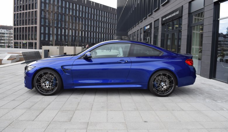 BMW M4/ Competition/ Harman/ Head UP