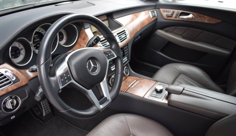 Mercedes-Benz CLS 350d/ AMG/ Designo/ Distronic/ Airmatic