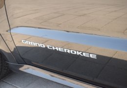 Jeep Grand Cherokee STR V8-008
