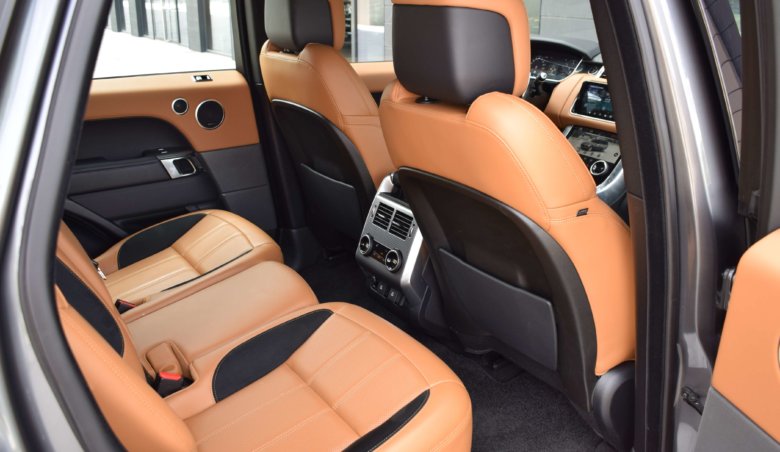 Land Rover Range Rover Sport HSE Dynamic 3.0 TDV6/ Keyless/ Panorama/ Meridian Soundsystem